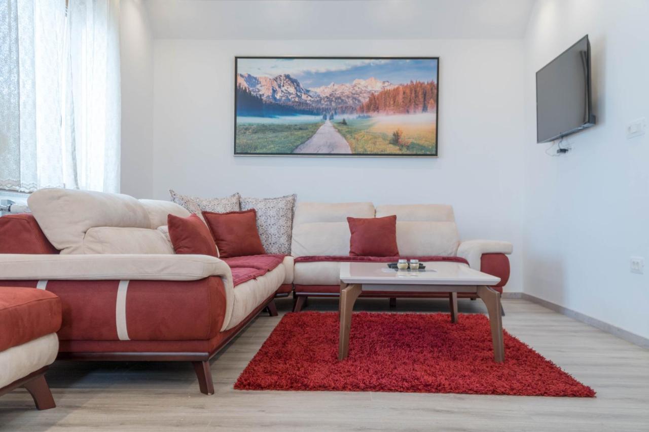 Villa Lara Zabljak  Luaran gambar