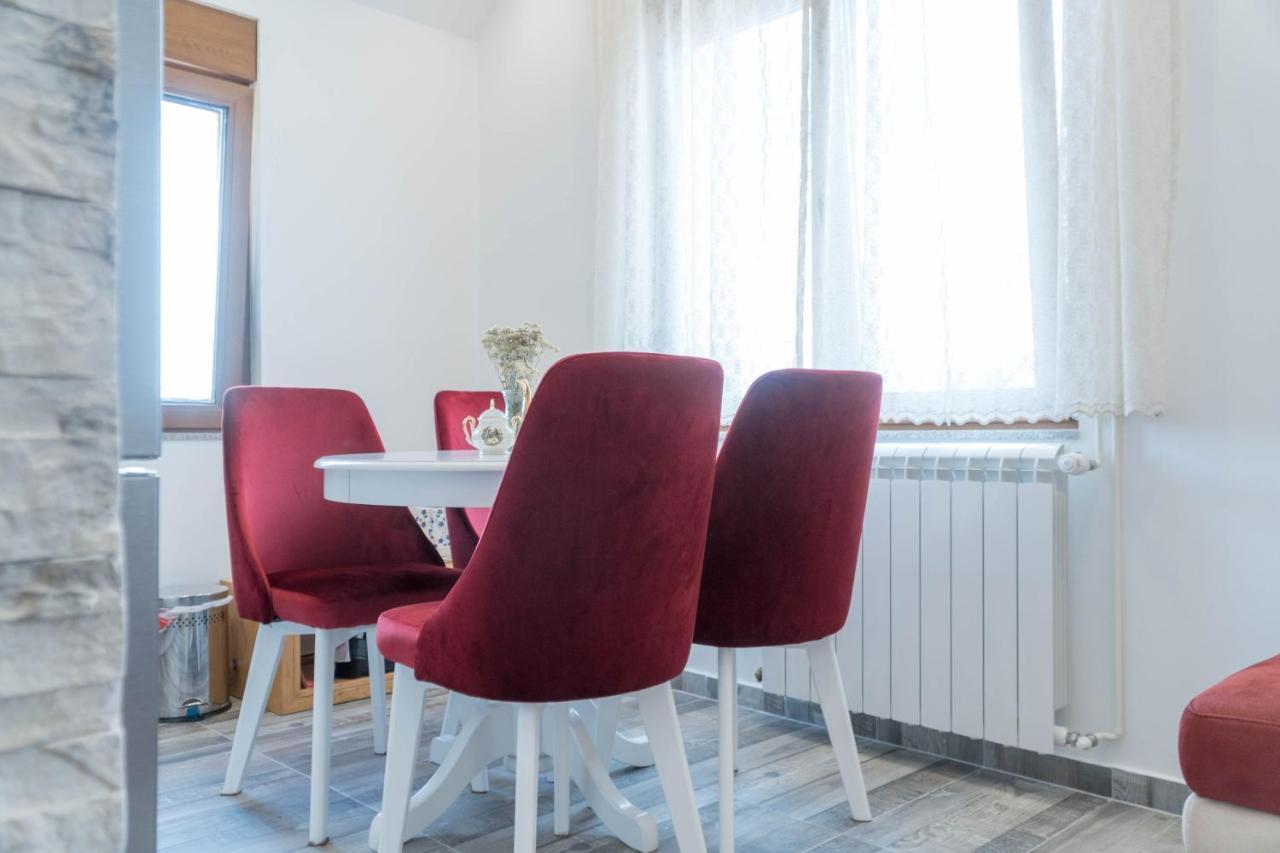 Villa Lara Zabljak  Luaran gambar